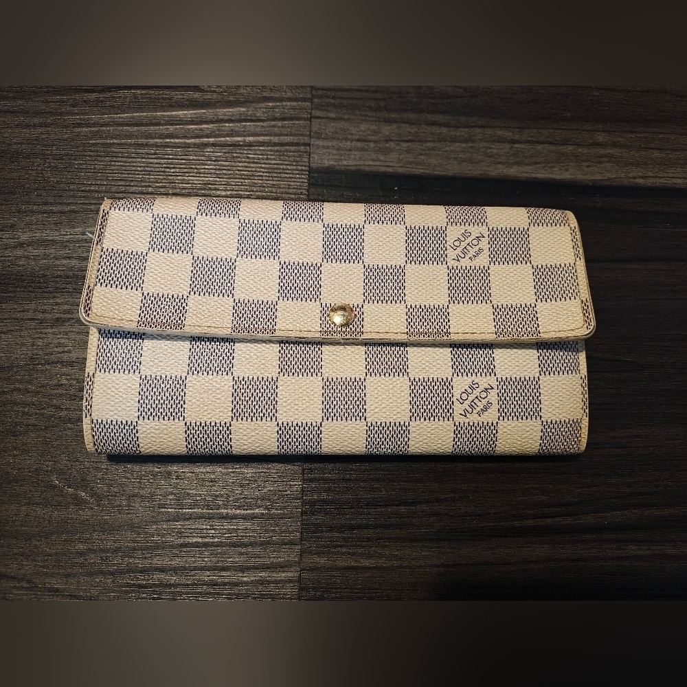 Louis Vuitton Damier Azur Sarah Wallet